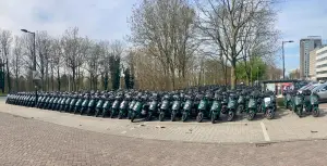 Tom 05 Heel veel scooters